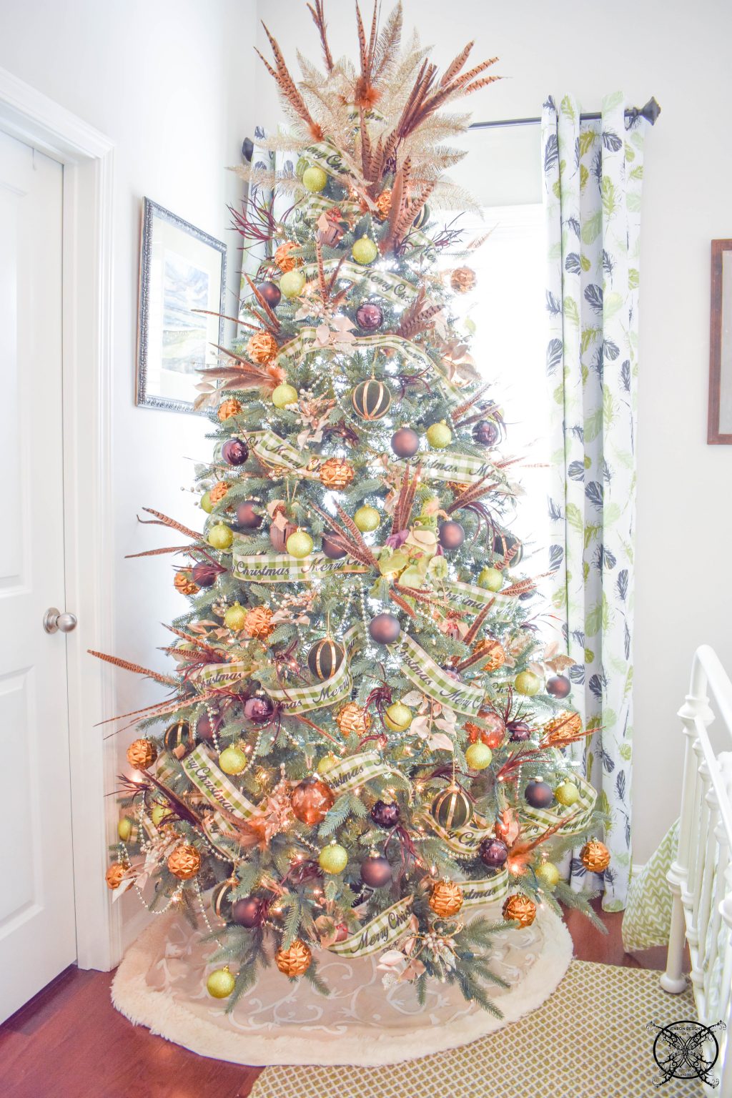 A Green Guest Room Christmas Tree - JENRON DESIGNS