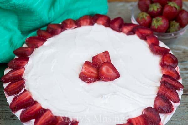 Easy-No-Bake-Strawberry-Cream-Pie-Martys-Musings-6